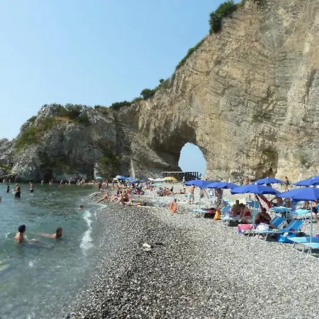 Grecale Centola
